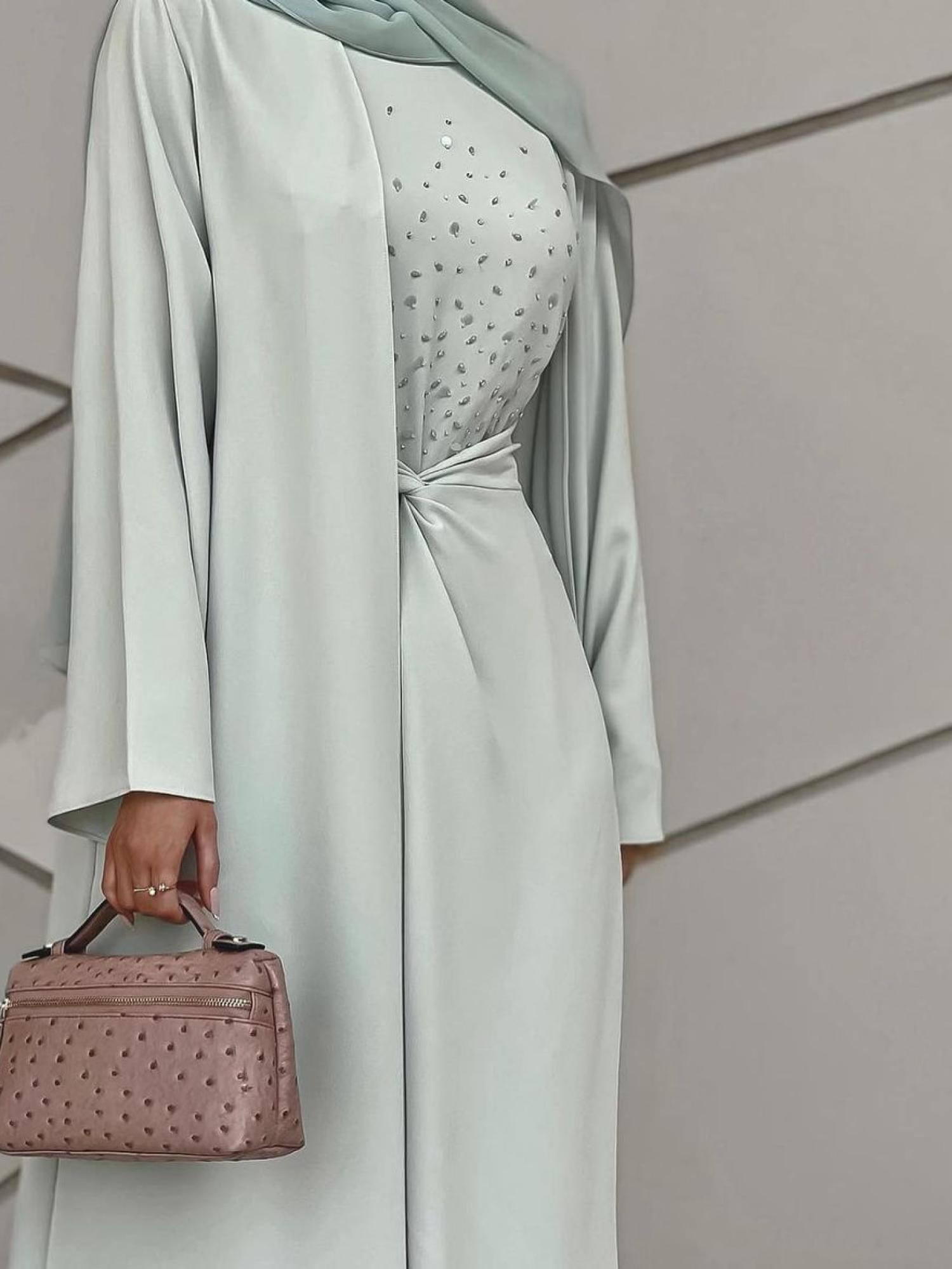 Kleid hijam